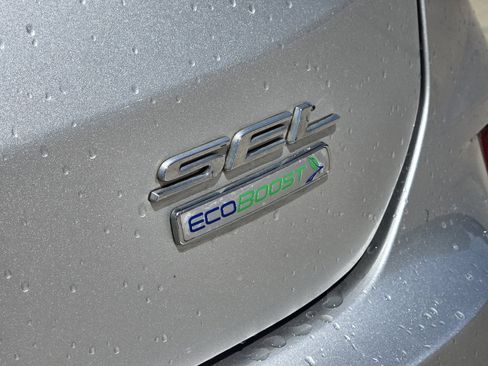 Used 2019 Ford Edge SEL w/ Equipment Group 201A image 16