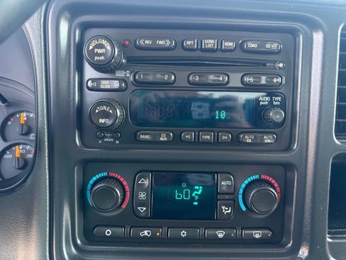 Used 2007 Chevrolet Silverado 2500 LT w/ Onstar Plus Package AWD/4WD image 39