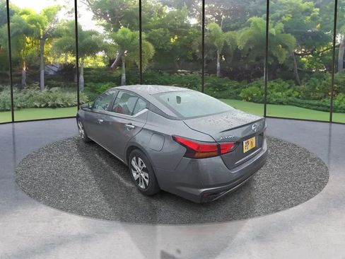 Used 2022 Nissan Altima 2.5 S FWD image 7