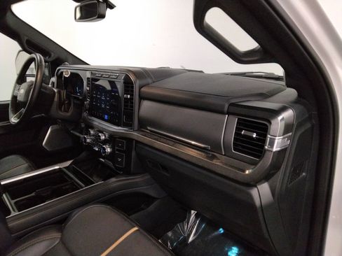 Used 2024 Ford F250 Platinum AWD/4WD image 49