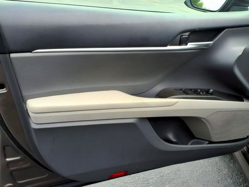 Used 2023 Toyota Camry LE FWD image 16