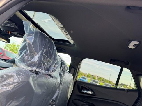 New 2026 Chevrolet Trax RS FWD image 7