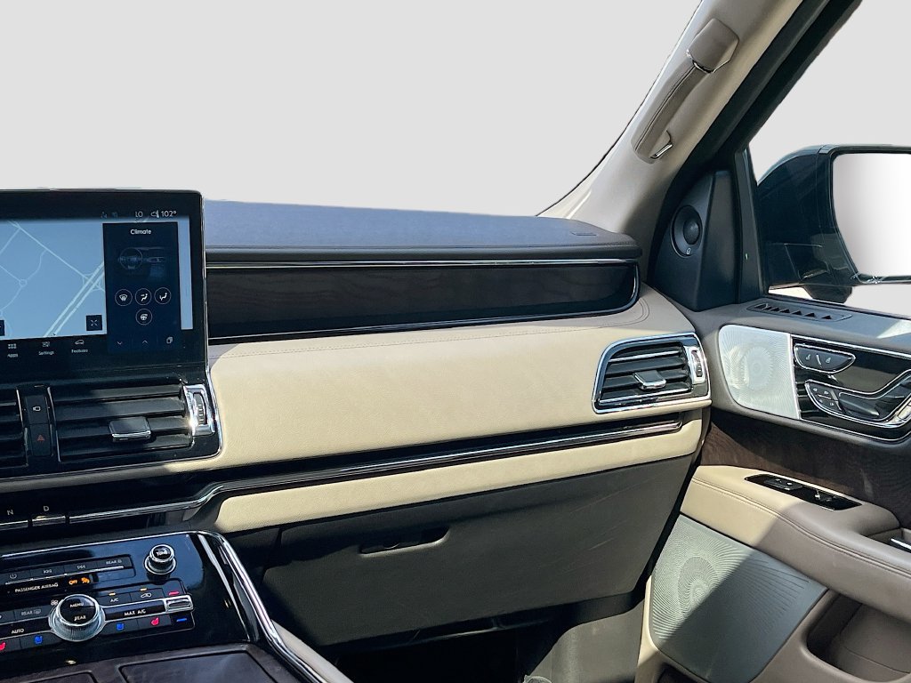 Used 2022 Lincoln Navigator L Reserve AWD/4WD image 25