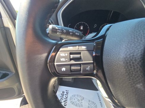 Used 2023 Honda Pilot Touring image 18