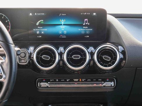 Used 2023 Mercedes-Benz GLA 250 image 14