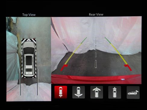 New 2026 Chrysler Pacifica Limited image 10
