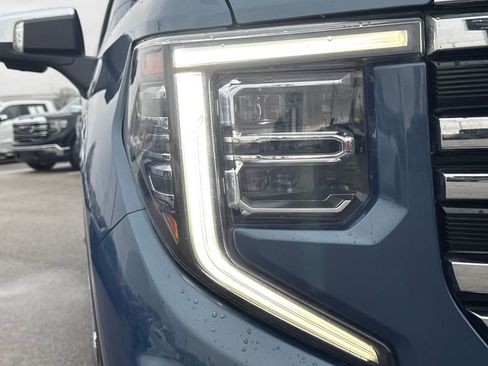 Used 2024 GMC Sierra 1500 SLT w/ SLT Premium Plus Package image 12