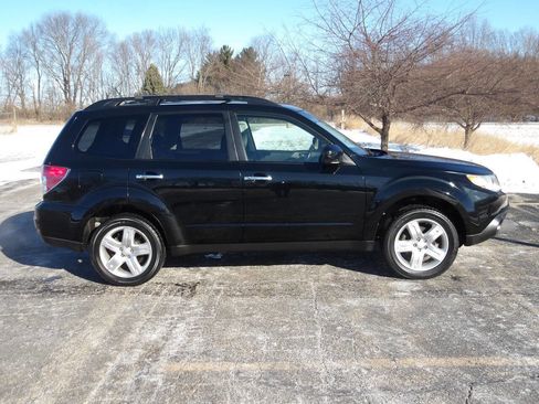 Used 2010 Subaru Forester 2.5X Limited image 4