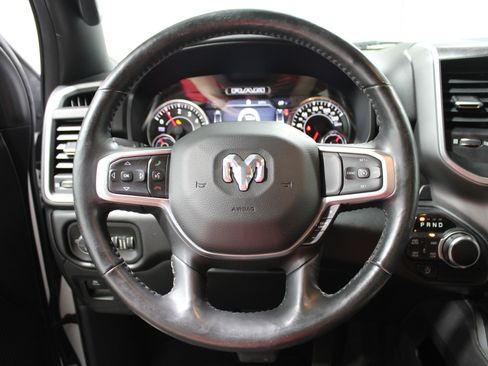 Used 2019 RAM 1500 Big Horn AWD/4WD image 9