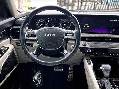 Used 2023 Kia Telluride SX image 6