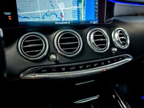 Used 2019 Mercedes-Benz S 560 4MATIC Coupe image 40