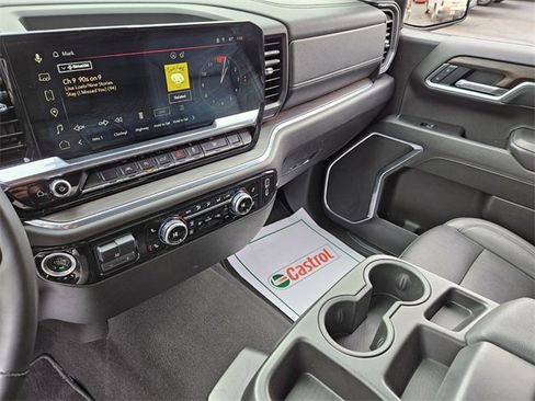 Used 2025 GMC Sierra 1500 SLT image 20