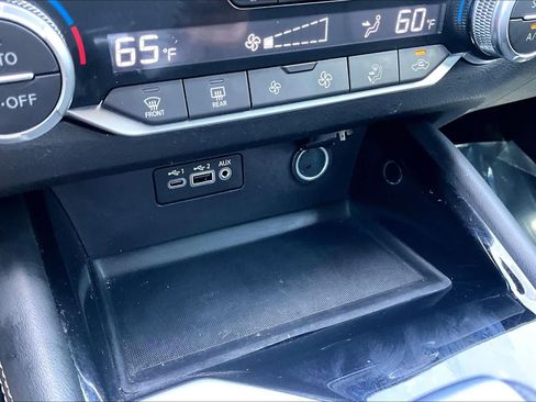 Used 2022 Nissan Altima 2.5 SL FWD image 33