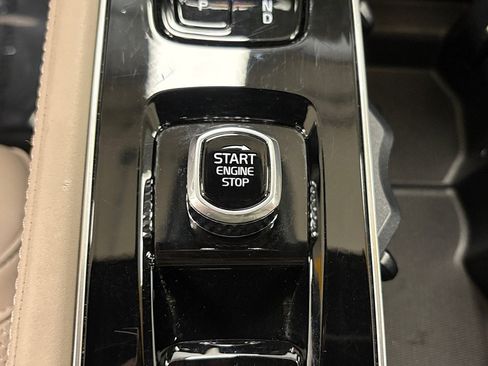 Used 2026 Volvo XC90 B6 Plus AWD/4WD image 30