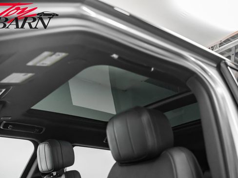 Used 2023 Land Rover Range Rover SE image 25