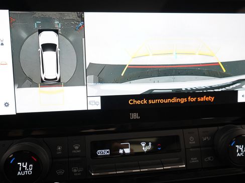 Used 2024 Toyota Grand Highlander AWD Hybrid image 32