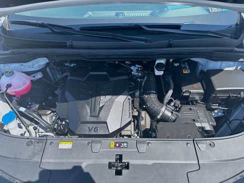 Certified 2026 Kia Carnival SX Prestige FWD image 36