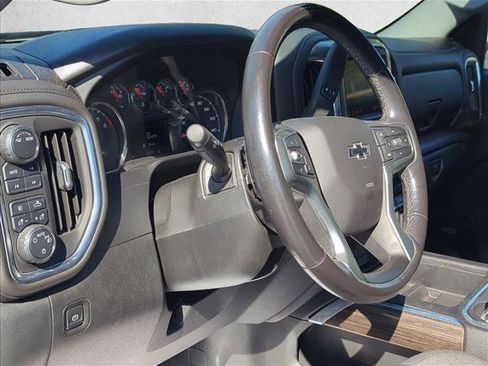 Used 2020 Chevrolet Silverado 1500 RST image 9