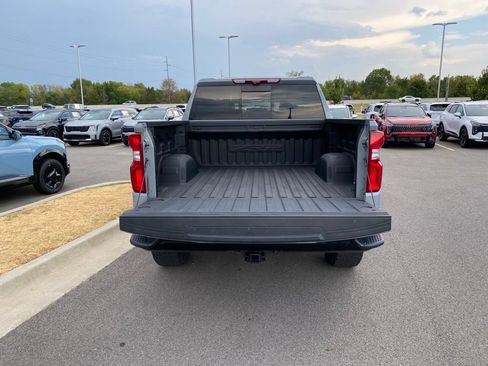 Used 2024 Chevrolet Silverado 1500 ZR2 w/ Technology Package AWD/4WD image 5