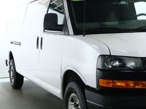 Used 2023 Chevrolet Express 2500 Extended w/ Driver Convenience Package image 9