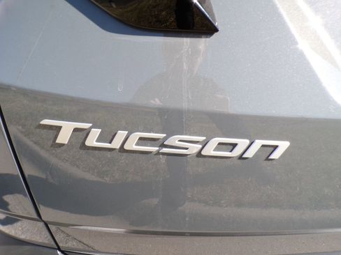 Certified 2025 Hyundai Tucson SE AWD/4WD image 4