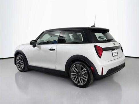 New 2026 MINI Cooper 2-Door Hardtop FWD image 7