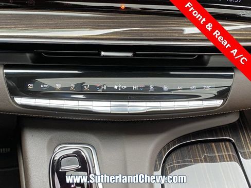 Used 2021 Cadillac Escalade Premium Luxury w/ LPO, Illumination Package image 32