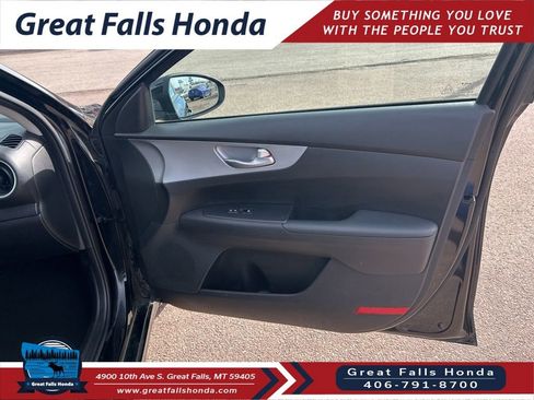 Used 2024 Kia Forte LXS image 28