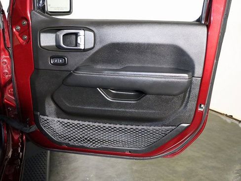 Used 2021 Jeep Wrangler Unlimited Sahara w/ Cold Weather Group image 34