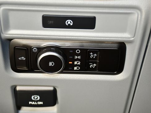 Used 2025 Ford F150 XLT w/ Equipment Group 301A Standard image 37