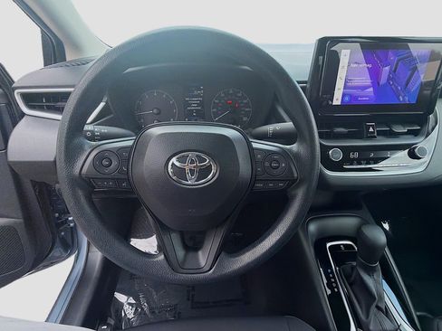 Used 2024 Toyota Corolla LE w/ LE Convenience Package image 10