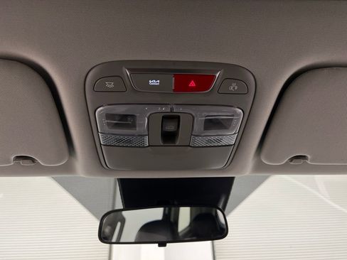 Used 2025 Kia Telluride S image 69