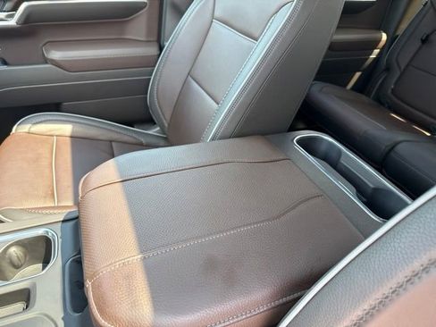 Used 2025 GMC Sierra 1500 Denali AWD/4WD image 18