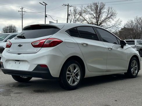 Used 2017 Chevrolet Cruze LT w/ Convenience Package image 10