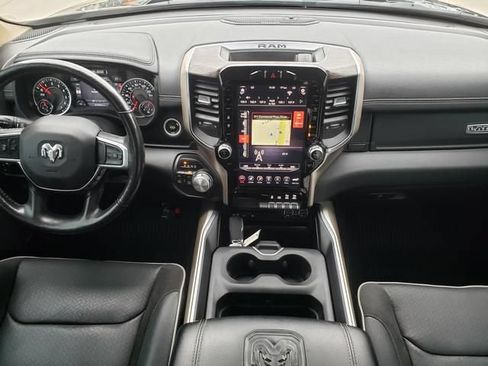 Used 2019 RAM 1500 Laramie AWD/4WD image 17