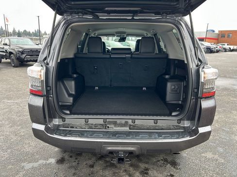 Used 2022 Toyota 4Runner SR5 Premium image 24