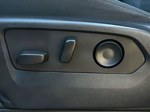 Used 2022 GMC Sierra 1500 Elevation image 31