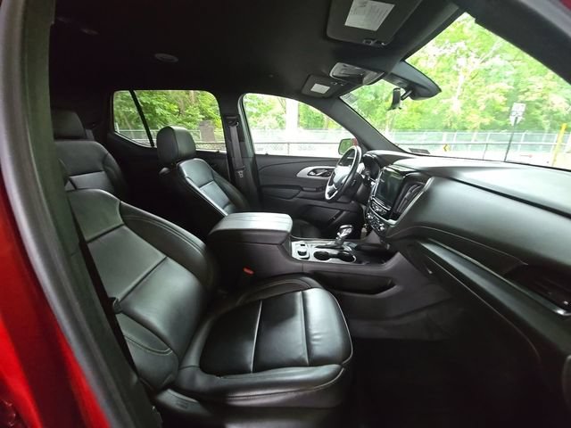 Used 2022 Chevrolet Traverse LT w/ LPO, Floor Liner Package AWD/4WD image 14
