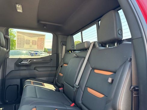 New 2026 GMC Sierra 1500 AT4 w/ AT4 Premium Package AWD/4WD image 32