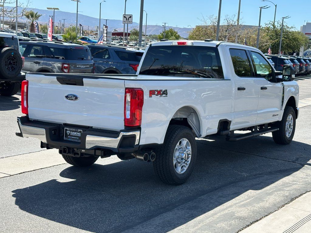 New 2026 Ford F350 XLT w/ FX4 Off-Road Package AWD/4WD image 7