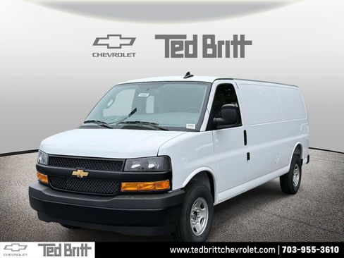 New 2025 Chevrolet Express 3500 Extended image 1