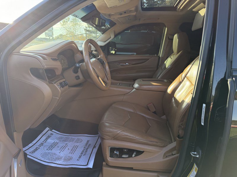 Used 2015 Cadillac Escalade Platinum AWD/4WD image 5