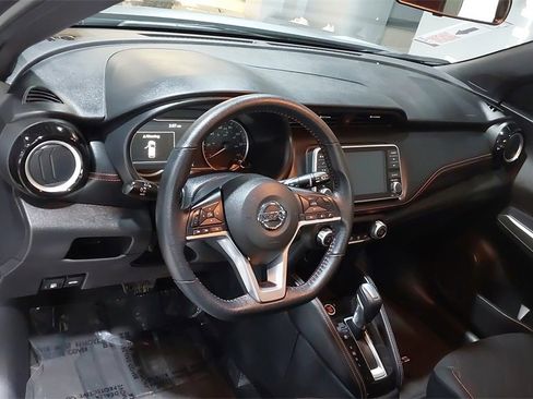 Used 2020 Nissan Kicks SR image 19