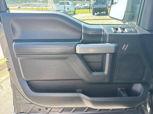 Used 2018 Ford F150 XLT w/ Equipment Group 302A Luxury AWD/4WD image 26