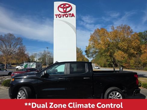 Used 2021 Chevrolet Silverado 1500 Custom image 4