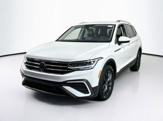 Used 2024 Volkswagen Tiguan SE AWD/4WD video 1