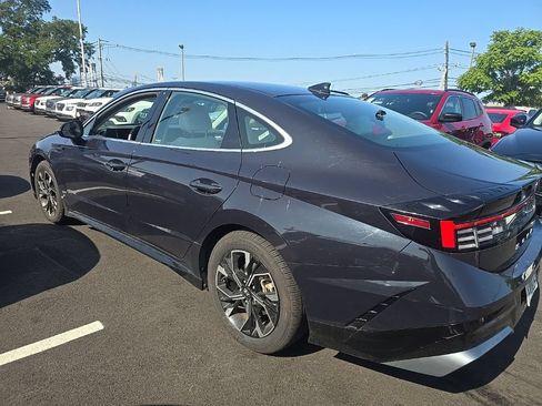 Used 2025 Hyundai Sonata SEL FWD image 4