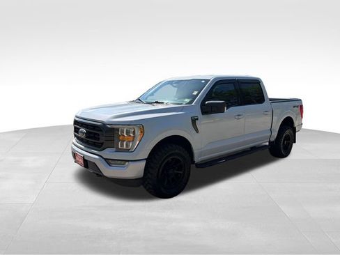 Used 2022 Ford F150 XLT w/ Equipment Group 302A High AWD/4WD image 7