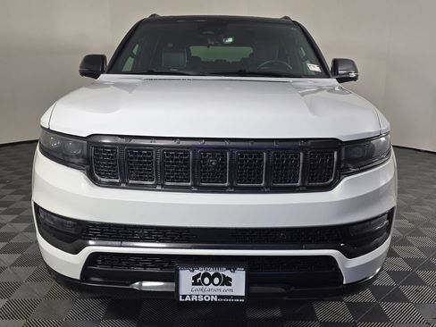 Used 2024 Jeep Grand Wagoneer Series II w/ Quick Order Packagew 28T image 9