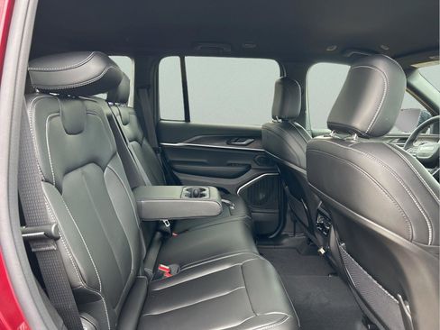 New 2026 Jeep Grand Cherokee Limited image 28